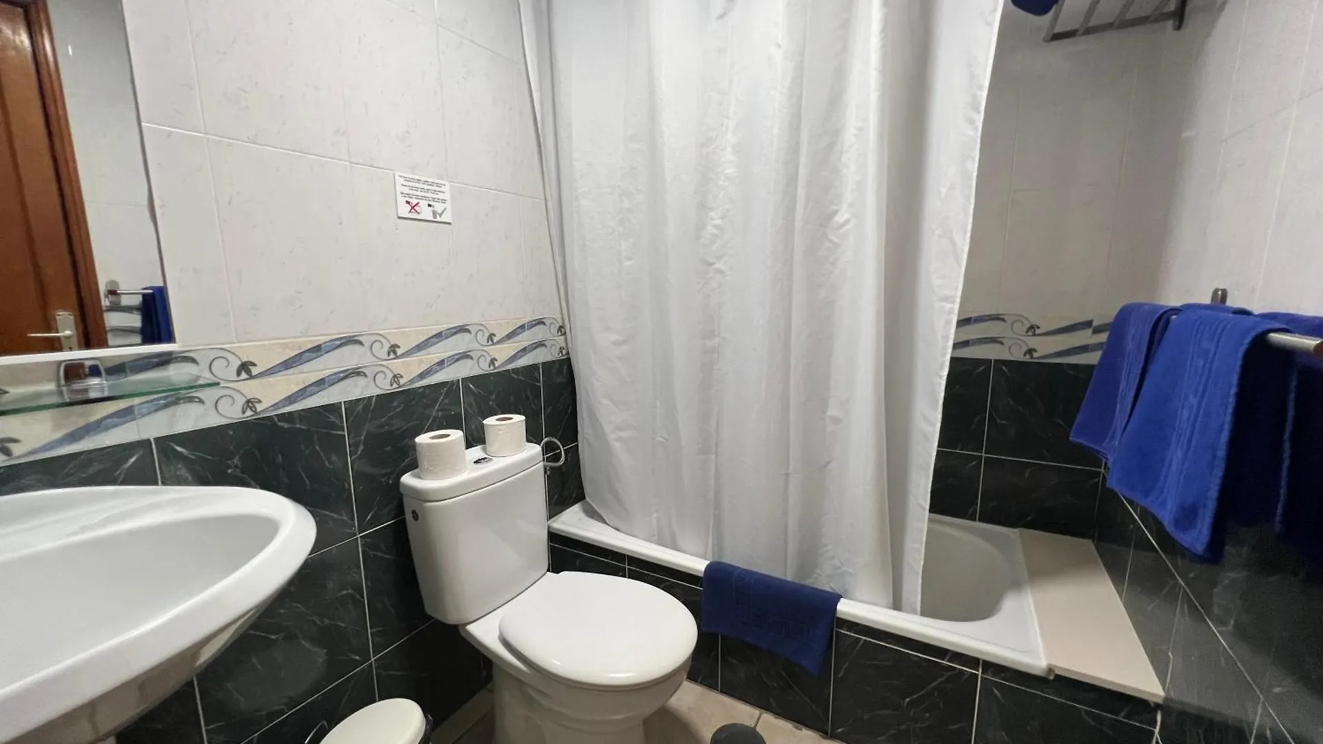 Apartamentos Acuario Sol Puerto del Carmen  Spain