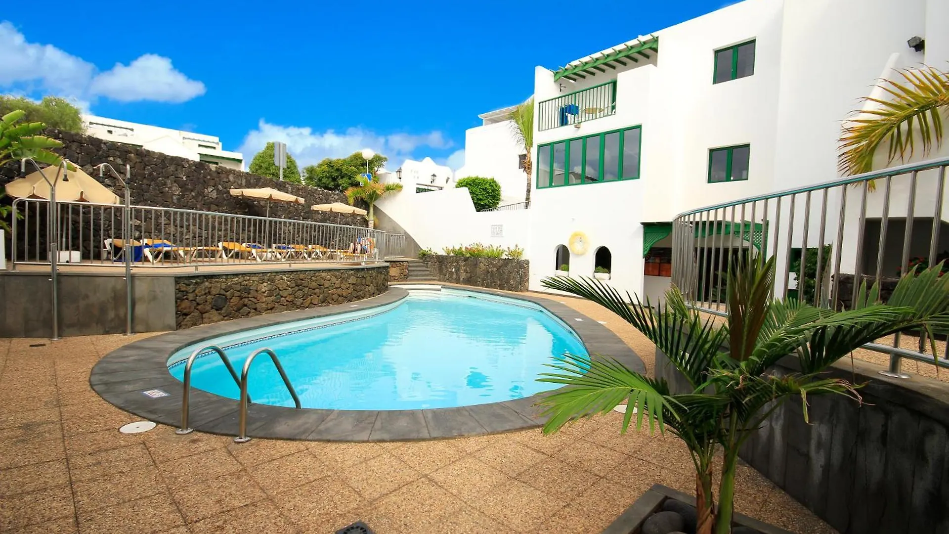 Apartamentos Acuario Sol Puerto del Carmen  0*, Puerto del Carmen (Lanzarote)